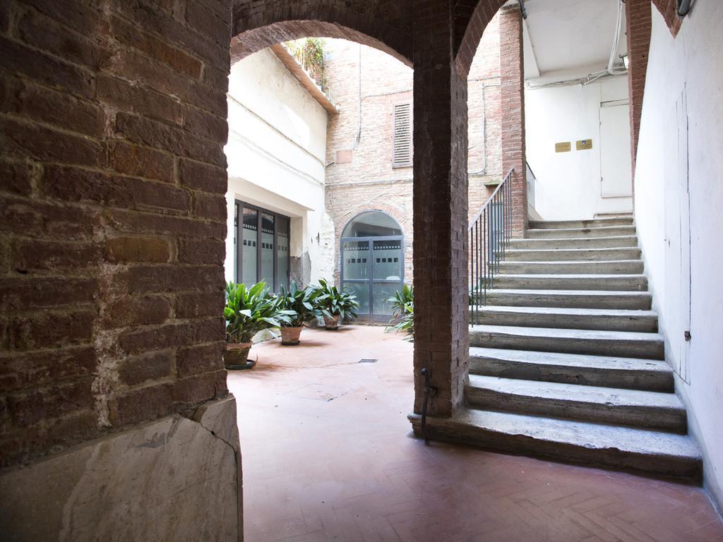 Il Nido Del Mangia Apartment Siena Luaran gambar